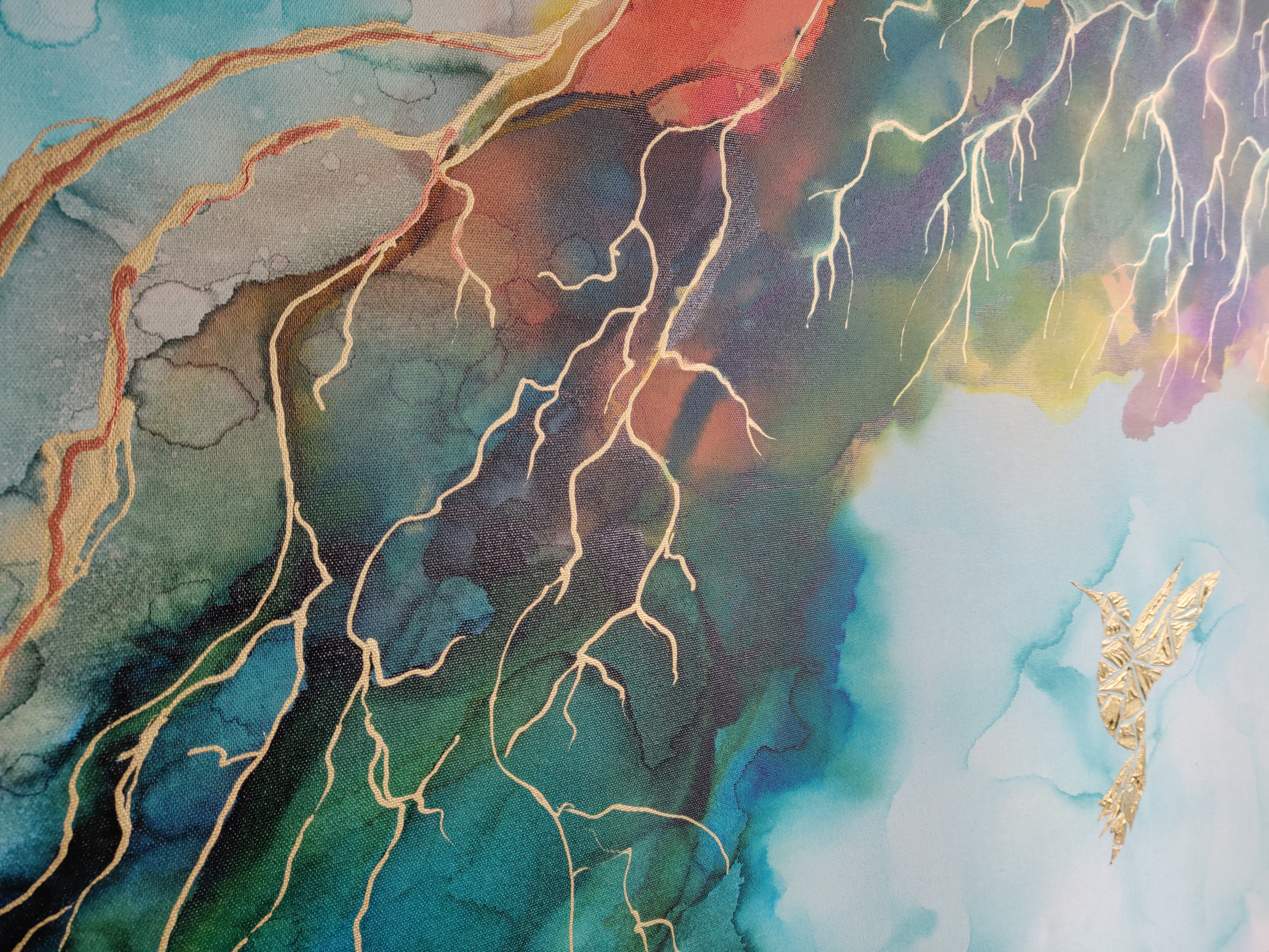 Koliber w winoroślach